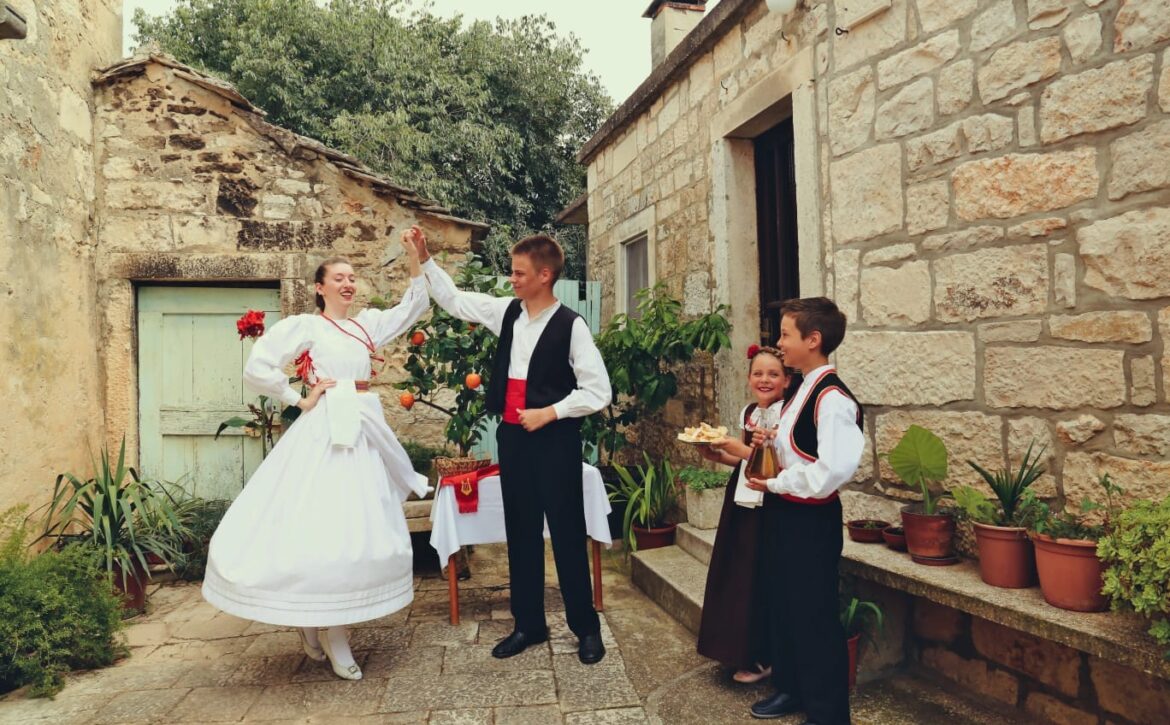folklor-lumbarda